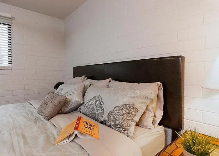 Remodeled 2 Bedroom *