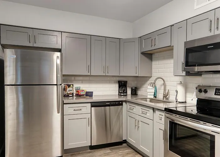 Remodeled 2 Bedroom